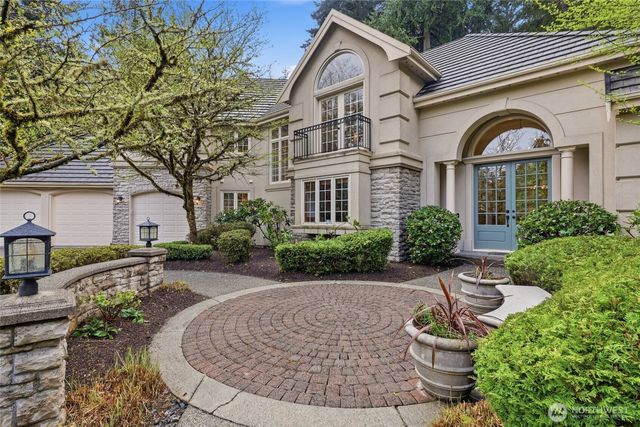 13799 NE 32nd Place, Bellevue, WA 98005