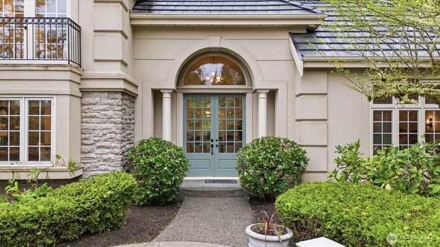 13799 NE 32nd Place, Bellevue, WA 98005