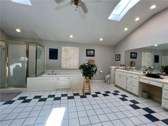 1301 Laurel Avenue, Rogers, AR 72758