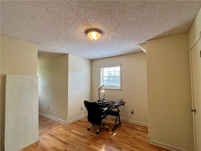 1301 Laurel Avenue, Rogers, AR 72758