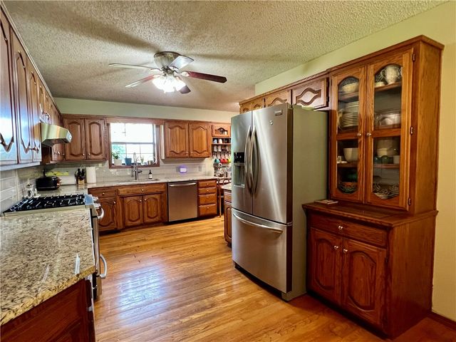 1301 Laurel Avenue, Rogers, AR 72758