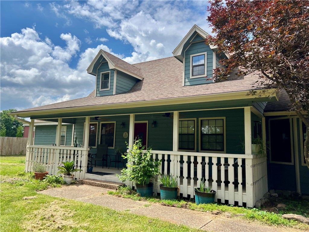 1301 Laurel Avenue, Rogers, AR 72758