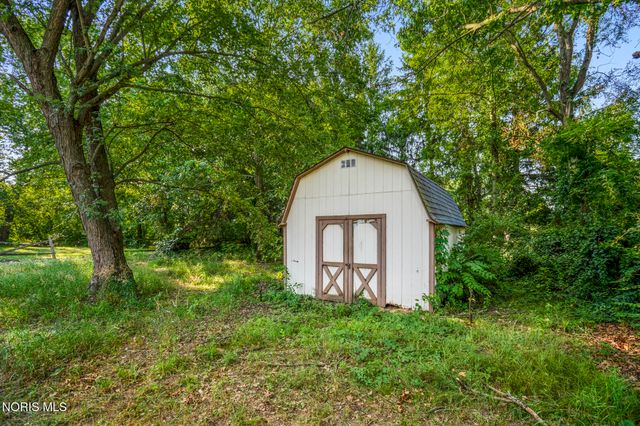 7627 Covert Road, Toledo, OH 43617