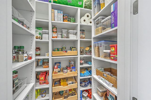 563 Four Seasons Boulevard, Summerville, SC 29486