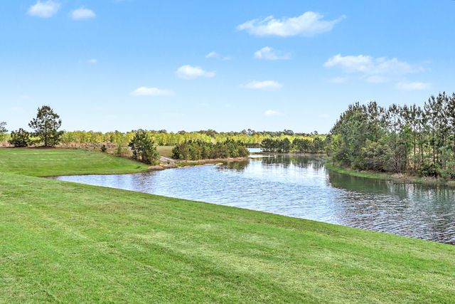 563 Four Seasons Boulevard, Summerville, SC 29486