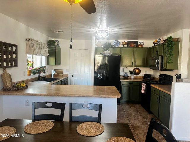 468 E WOLF HOLLOW Drive, Casa Grande, AZ 85122