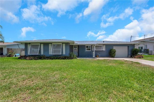 1638 28th ST, Cape Coral, FL 33904