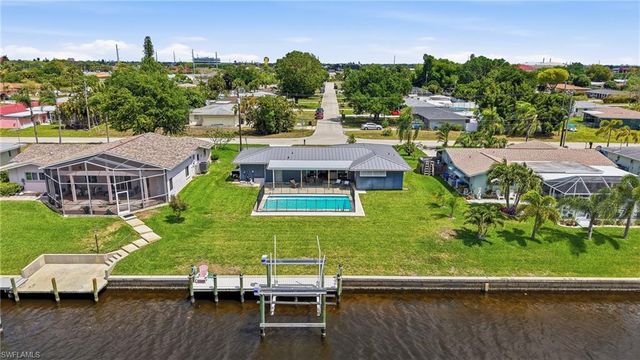 1638 28th ST, Cape Coral, FL 33904