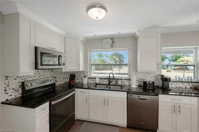 1638 28th ST, Cape Coral, FL 33904