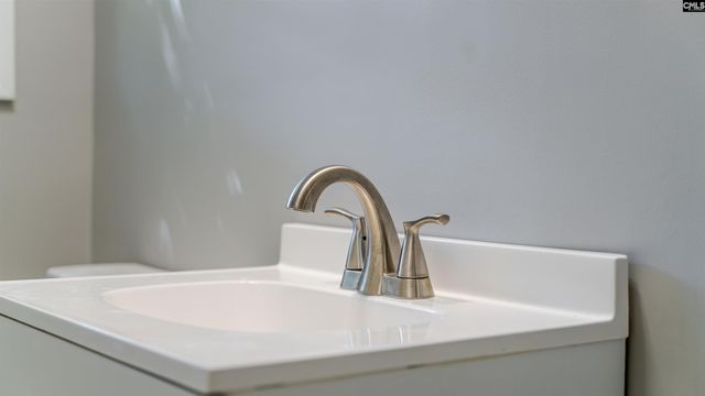 10 Carroll Court, West Columbia, SC 29170