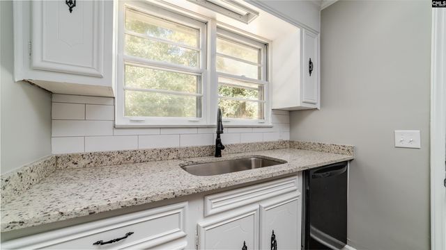 10 Carroll Court, West Columbia, SC 29170