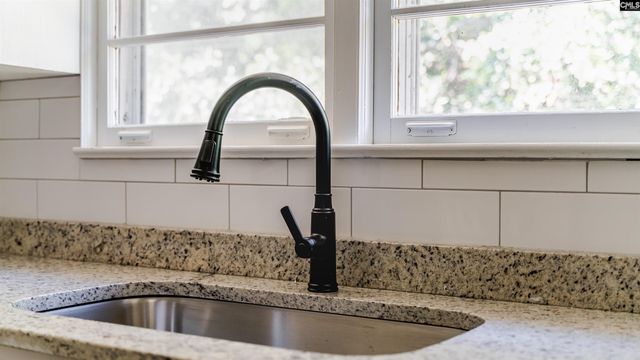 10 Carroll Court, West Columbia, SC 29170