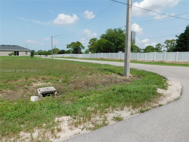 4418 Garden Blvd, Cape Coral, FL 33909