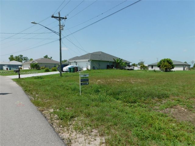 4418 Garden Blvd, Cape Coral, FL 33909