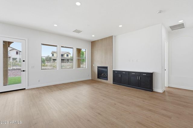 9350 S 182nd Lane, Goodyear, AZ 85338