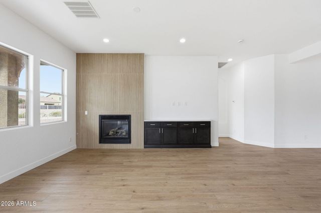 9350 S 182nd Lane, Goodyear, AZ 85338