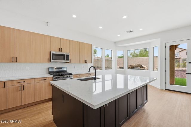 9350 S 182nd Lane, Goodyear, AZ 85338