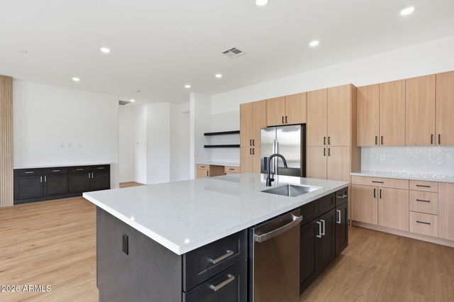 9350 S 182nd Lane, Goodyear, AZ 85338