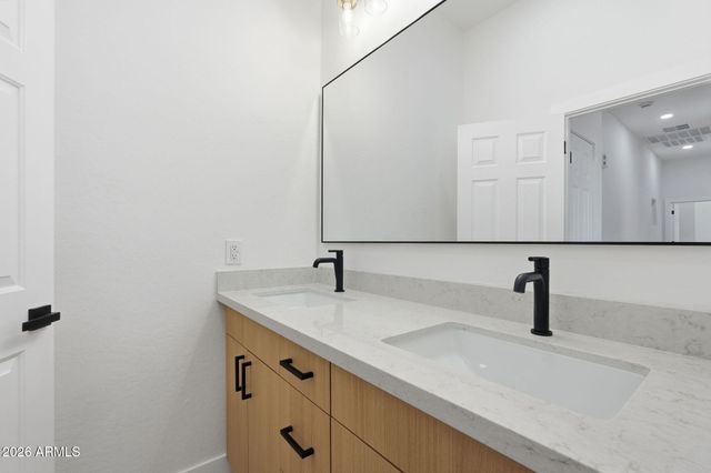 9350 S 182nd Lane, Goodyear, AZ 85338