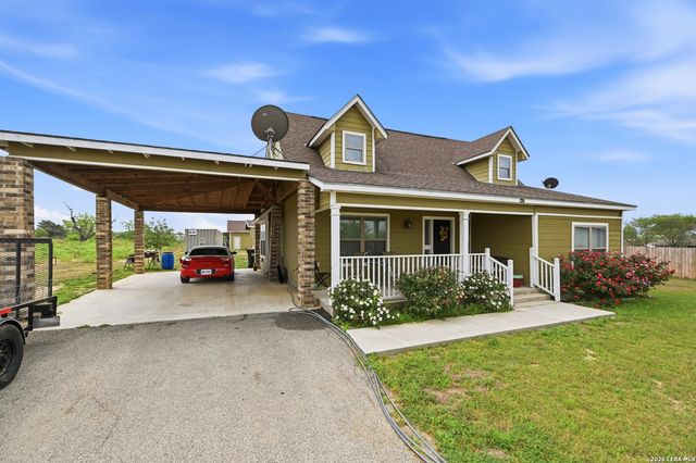 163 Buckeye, Seguin, TX 78155