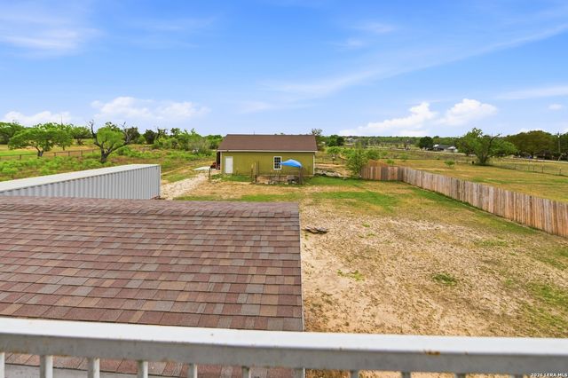 163 Buckeye, Seguin, TX 78155