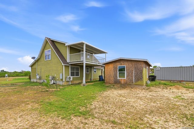 163 Buckeye, Seguin, TX 78155