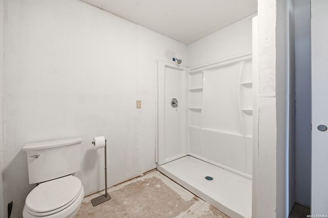 163 Buckeye, Seguin, TX 78155