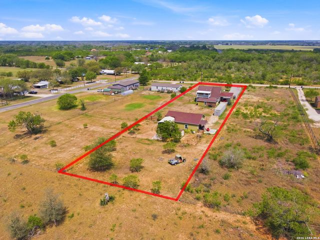 163 Buckeye, Seguin, TX 78155