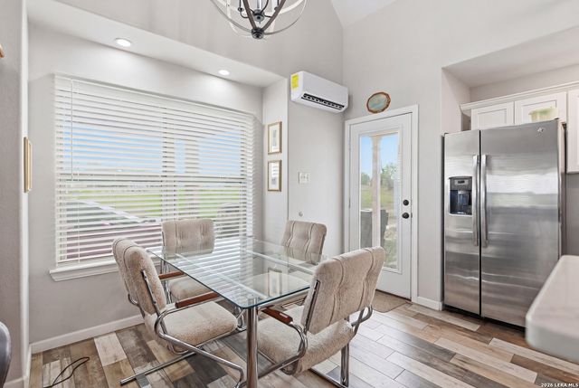 163 Buckeye, Seguin, TX 78155