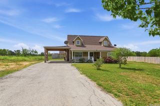 163 Buckeye, Seguin, TX 78155