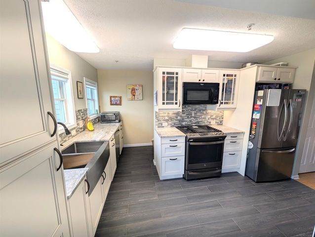 560 Little Lake Drive Unit 11, Ann Arbor, MI 48103