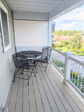 560 Little Lake Drive Unit 11, Ann Arbor, MI 48103