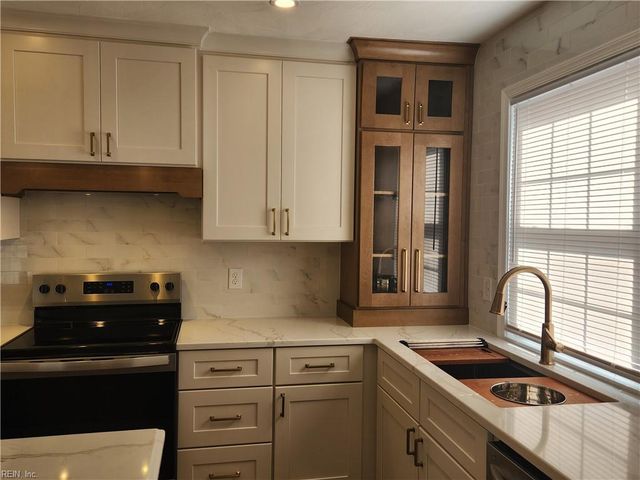 3152 Ashaway RD, Virginia Beach, VA 23452