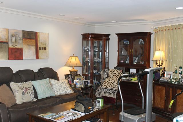 1100 BEACON PARKWAY E V 104, Birmingham, AL 35209