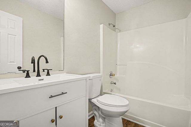 5343 Sapphire Circle, Ellenwood, GA 30294
