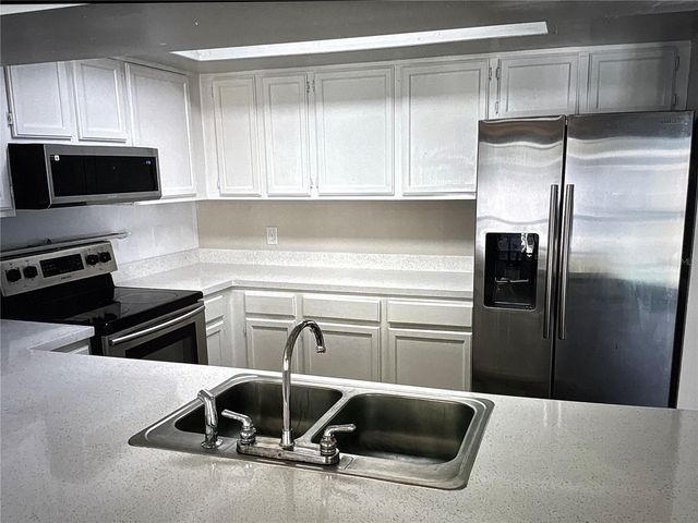 4755 PURITAN CIRCLE 521, Tampa, FL 33617