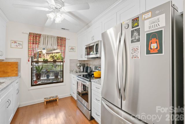 16 Spears Avenue 39, Asheville, NC 28801