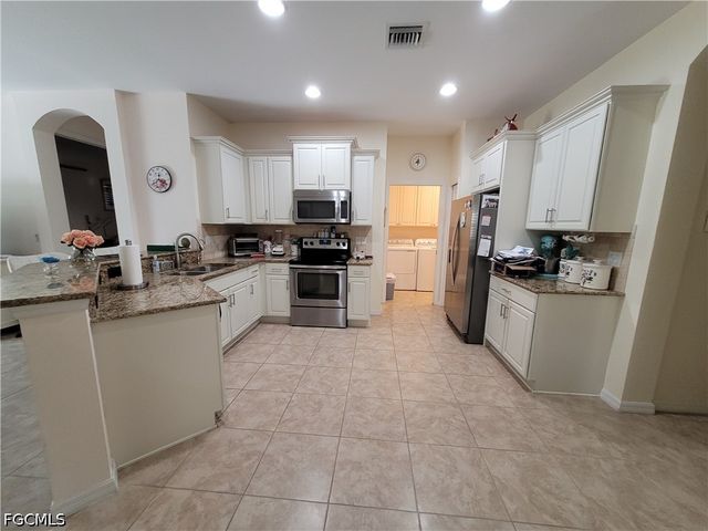 10714 Cetrella DR, Fort Myers, FL 33913