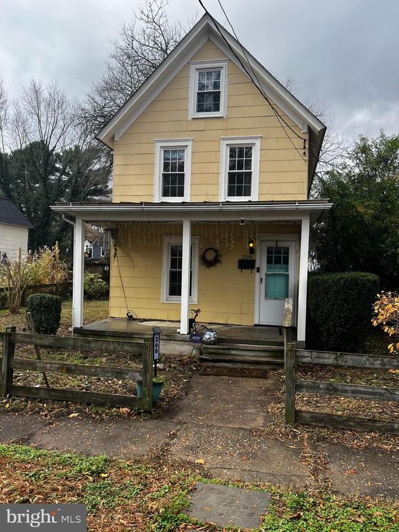 208 S 3RD ST, Denton, MD 21629