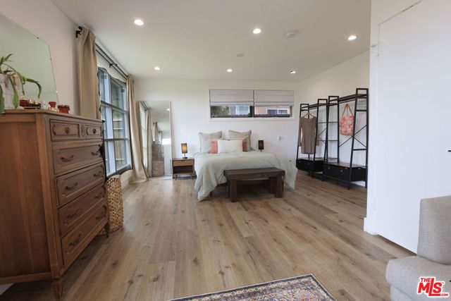 7058 Petit Avenue, Van Nuys, CA 91406