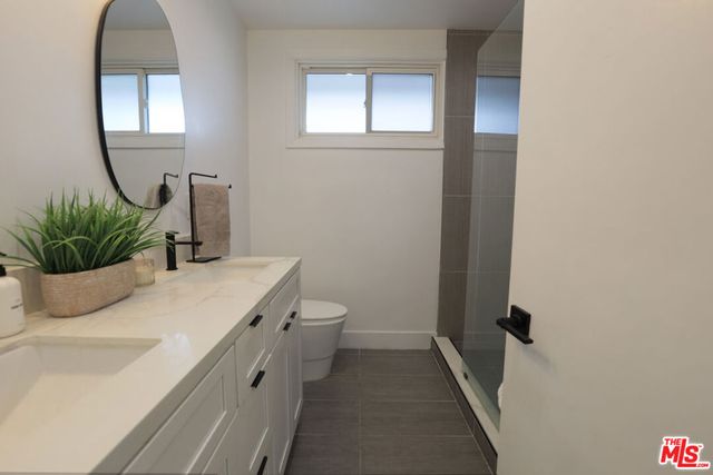 7058 Petit Avenue, Van Nuys, CA 91406