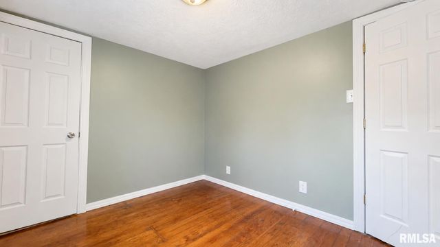565 ROOSEVELT Street, Creve Coeur, IL 61610