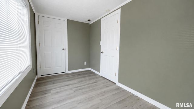565 ROOSEVELT Street, Creve Coeur, IL 61610