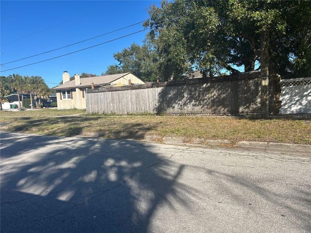3324 W MARLIN AVENUE, Tampa, FL 33611