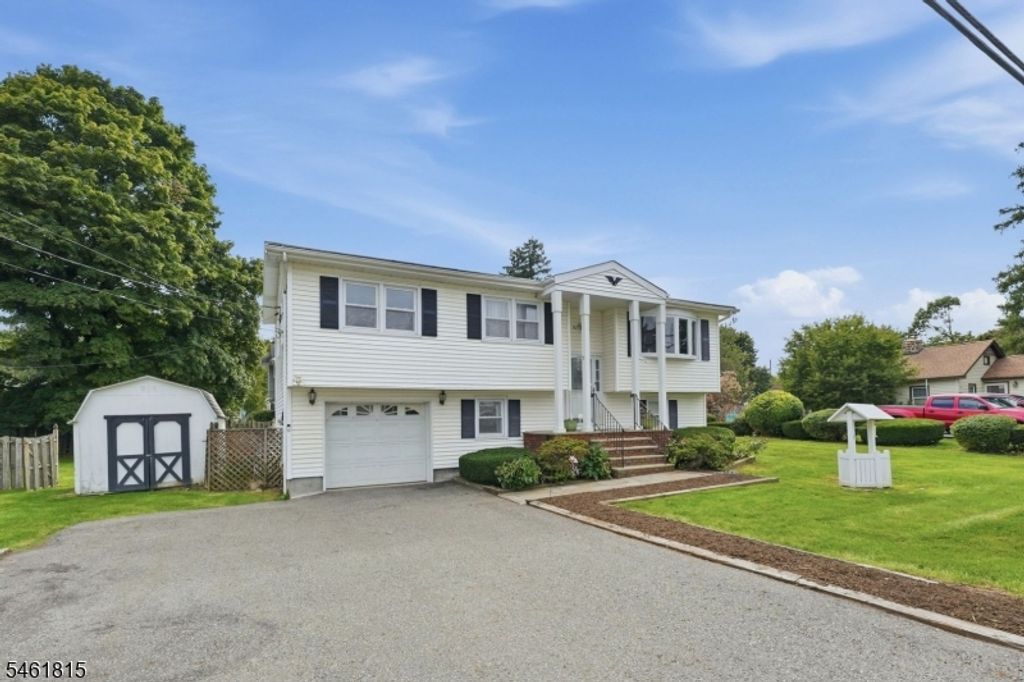 453 Warwick Tpke, West Milford Twp., NJ 07421 — photo 2