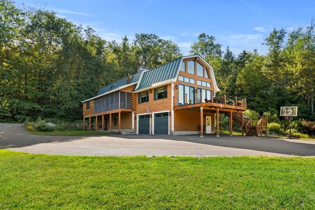 746 River Road, Weare, NH 03281