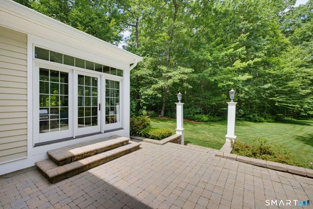 158 Appian Way, Coventry, CT 06238