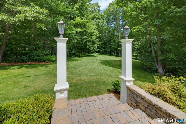 158 Appian Way, Coventry, CT 06238