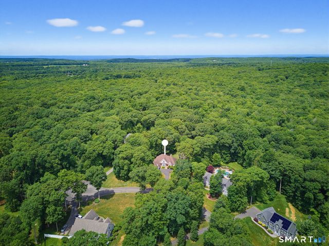 158 Appian Way, Coventry, CT 06238