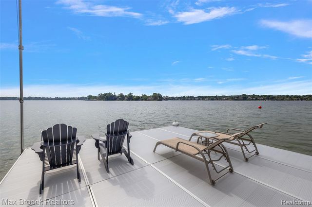 3642 Orchard Lake Road, West Bloomfield, MI 48324